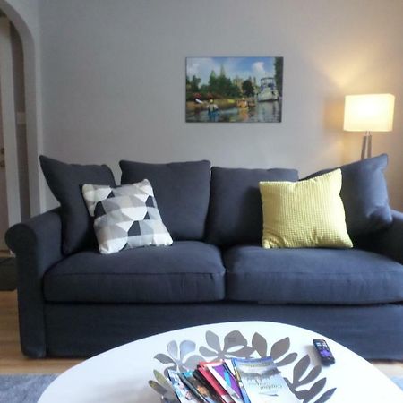 Apartament Beautiful, Clean, Quiet 2 Br-In Downtown Ottawa. Parking, Wifi And Netflix Included Zewnętrze zdjęcie