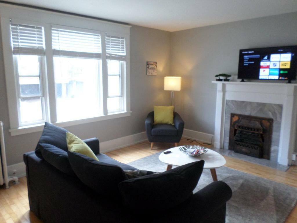Apartament Beautiful, Clean, Quiet 2 Br-In Downtown Ottawa. Parking, Wifi And Netflix Included Zewnętrze zdjęcie
