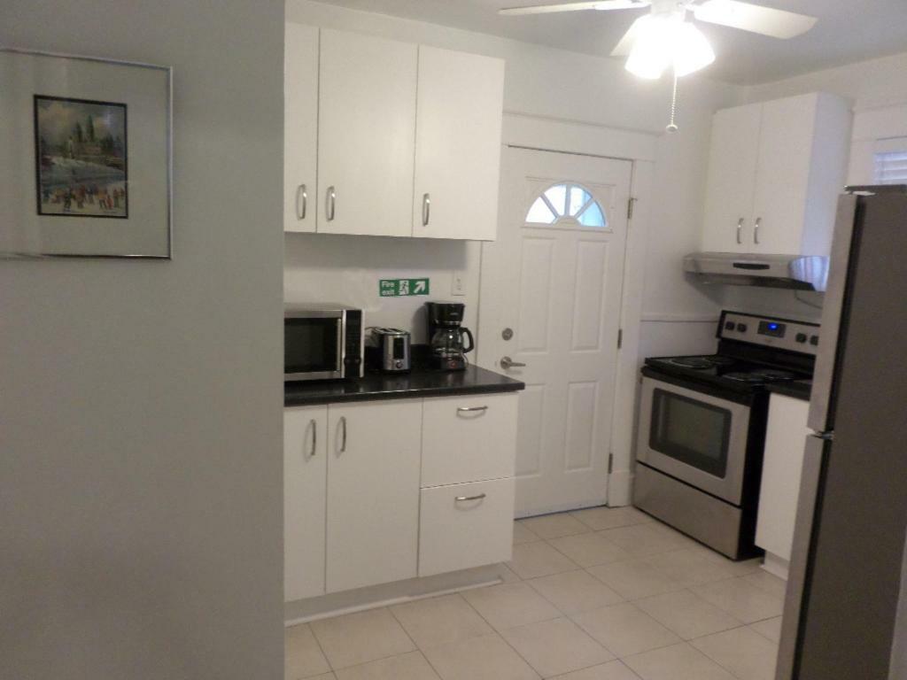 Apartament Beautiful, Clean, Quiet 2 Br-In Downtown Ottawa. Parking, Wifi And Netflix Included Zewnętrze zdjęcie